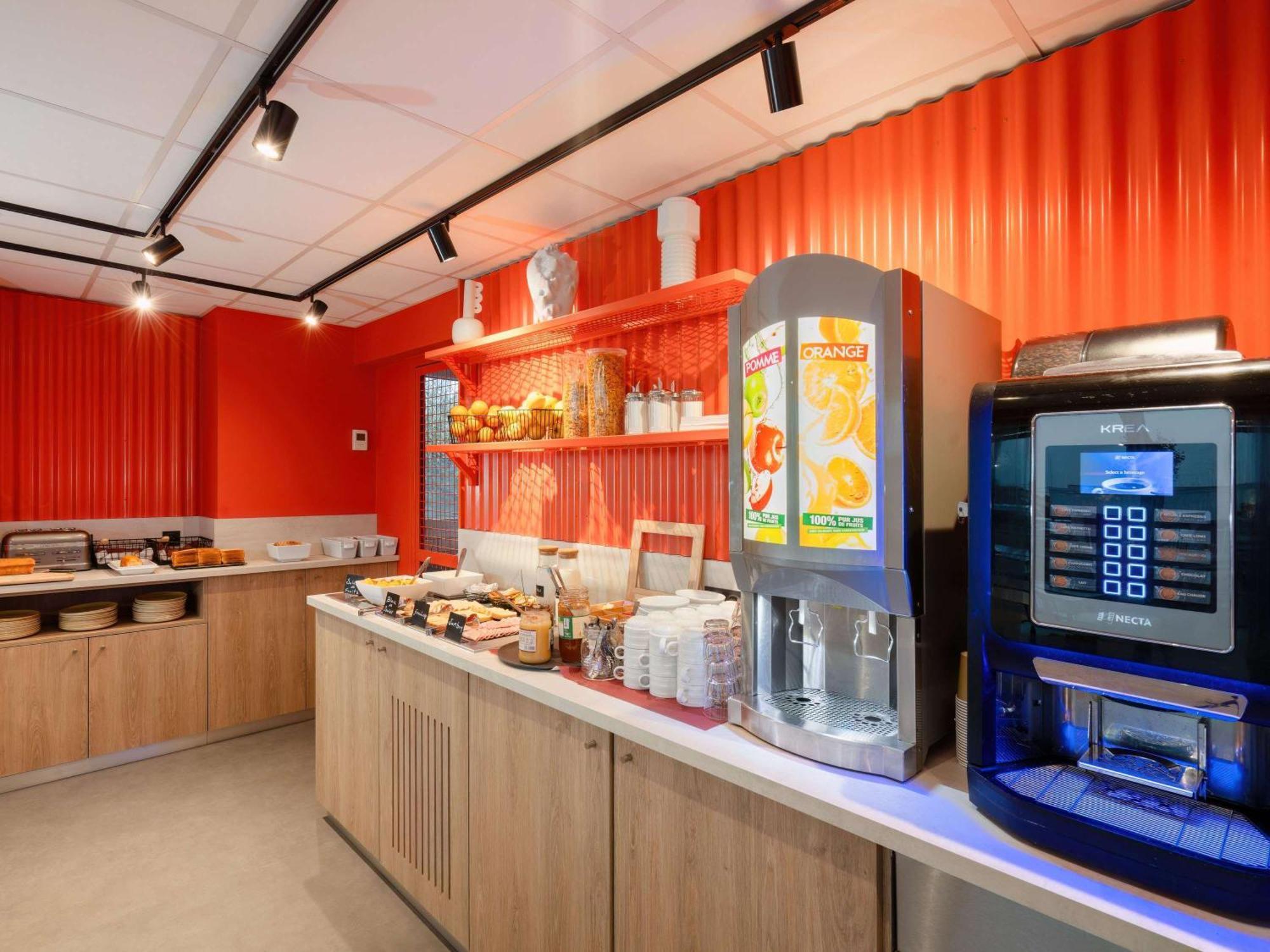Ibis Budget Pertuis Portes Du Luberon Ngoại thất bức ảnh